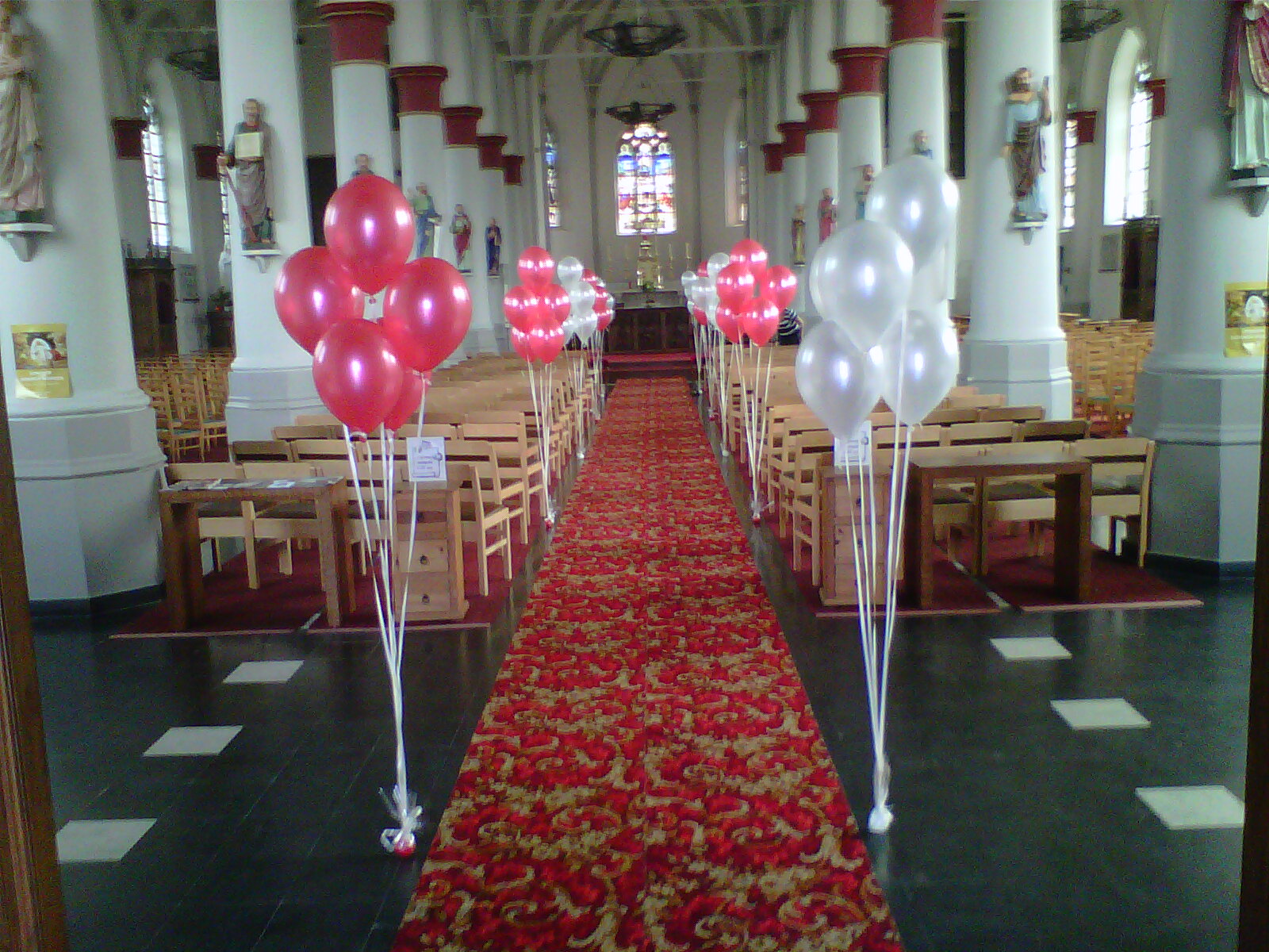 Ballonnen voor kerkelijk huwelijk te koop bij Kadoshop Roeselare.